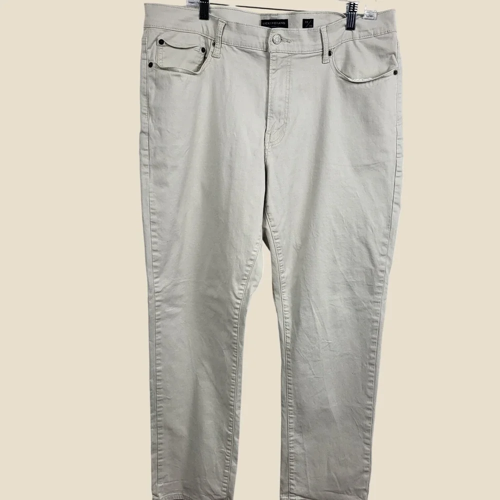 Lucky Brand Mens 38x30 Beige Straight Leg Jeans Stretch 5 Pocket Casual Pants